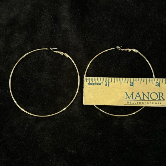 KOHL’S Gold Plated Large Thin Dangle Round Circle Hoop Earrings - Picture 2 of 6